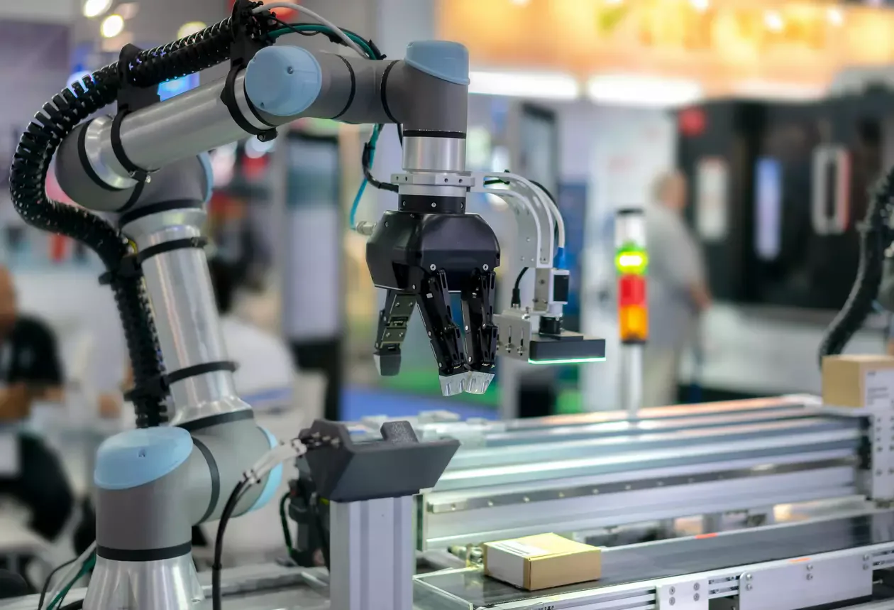 HARTING xüsusi əsas robot kabel dəstəsi olan sənaye robotu tətbiqi